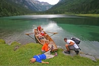 Bootfahren mit der Familie am Jägersee in Kleinarl